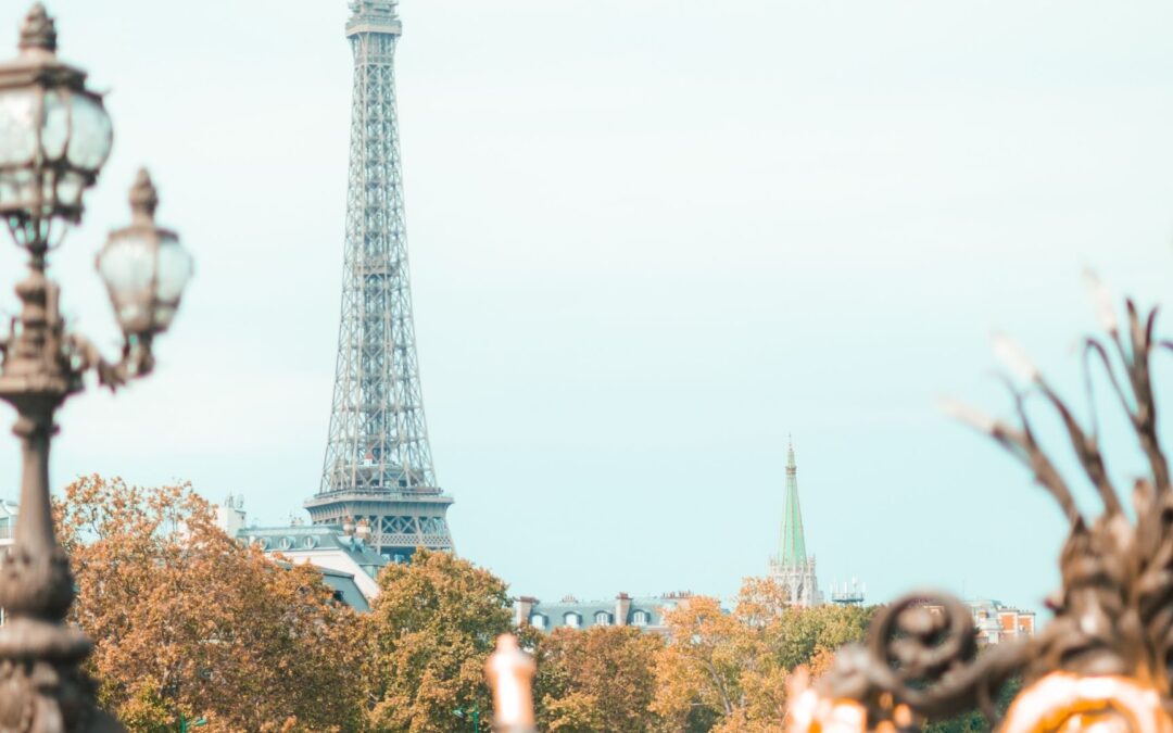 Paris, Capitale des Hologrammes : Les Nouvelles Formations Scientifiques qui Transforment l&rsquo;Enseignement